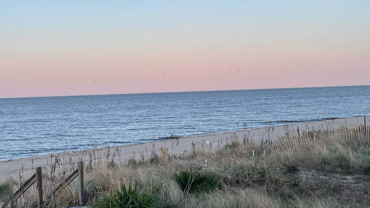 Prime Hook Beach House | Newly renovated 4BR Primehook beachfront house with amazing front porch!