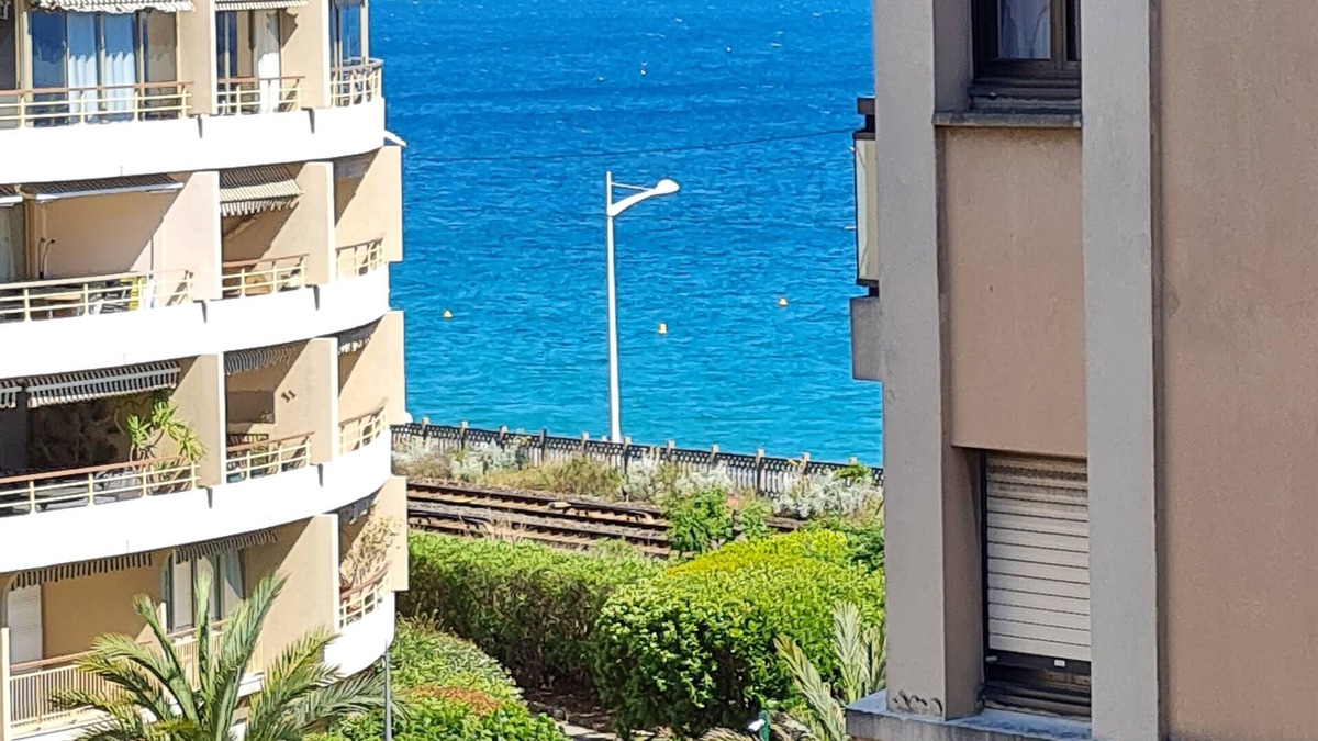 La Bocca Apartment | Newly renovated apartment in a beautiful, secure condominium, 5 mn walk to the sea