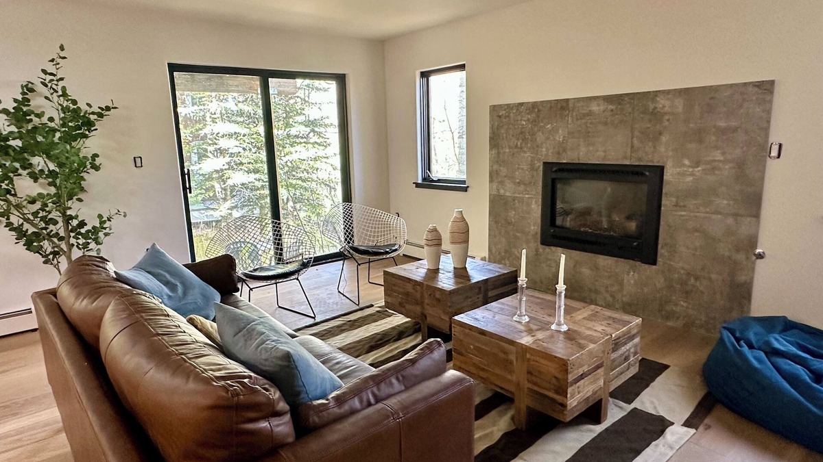 Highland Meadows Apartment | Newly renovated apartment in West Vail