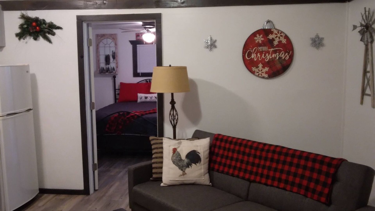 Palestine Cabin | Newly Renovated Cabin at The Ranch at Walston Springs