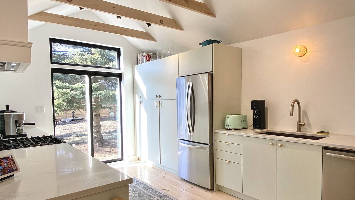 Merrickville-Wolford House | Newly Renovated Century Home in Merrickville
