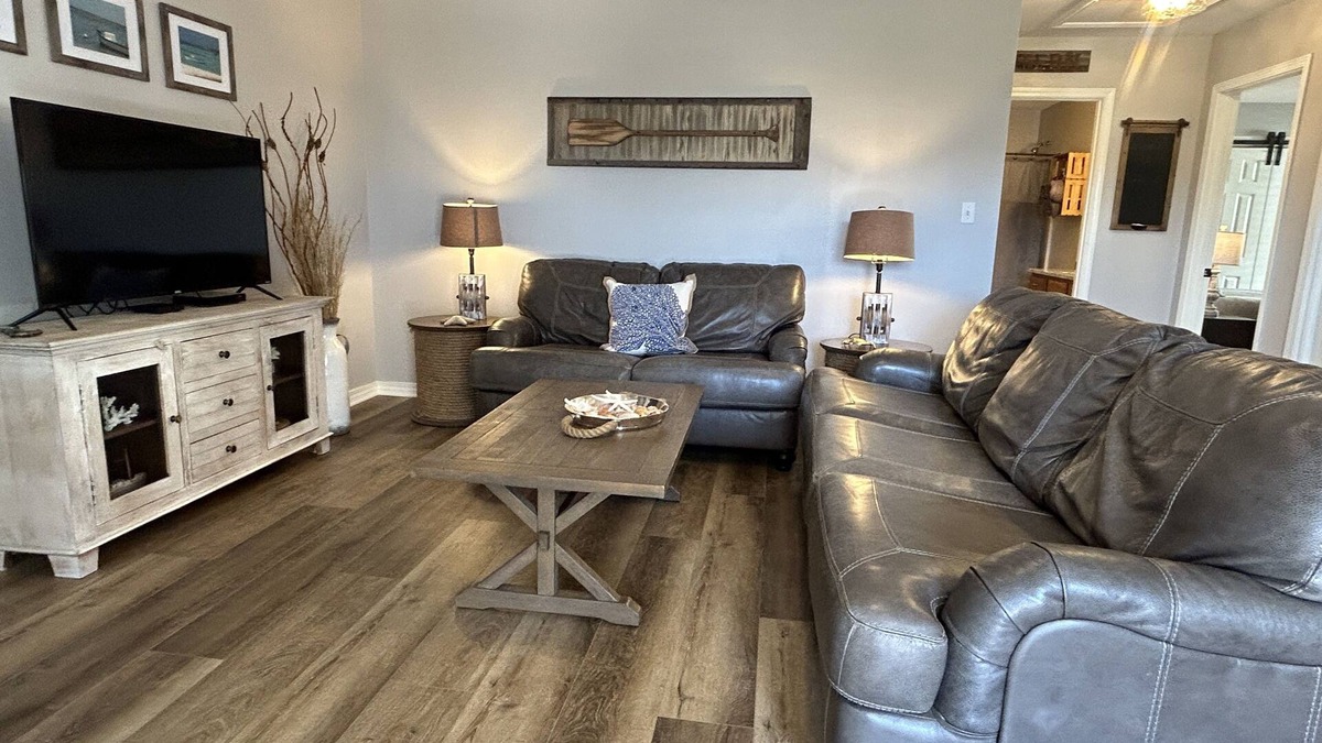 Navarre House | Newly renovated close to Navarre Beach