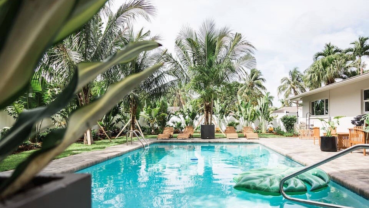 McGregor House | Newly Renovated Florida Estate with Pool