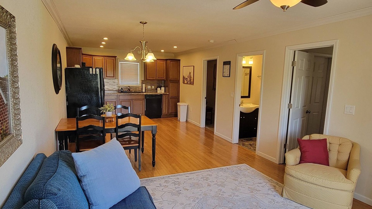 Nauvoo Apartment | Newly Renovated Full Family Apt. - Centrally Located in Nauvoo - some stairs