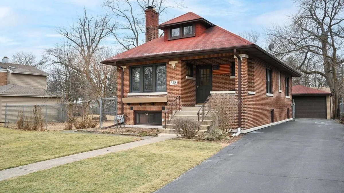 Lombard House | Newly Renovated Historic Chicago Brick Bungalow - Trails, Transit, Tranquility