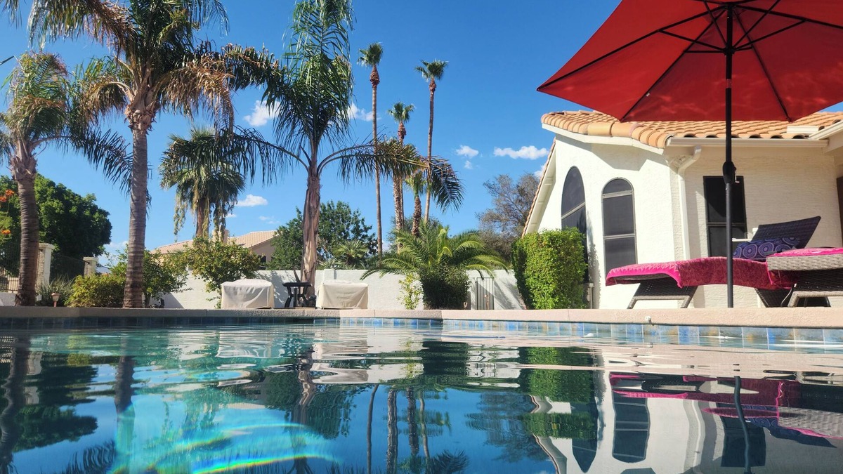 Island at Ocotillo House | Newly Renovated Home on Fairway with Pool & Putting Green. Trendy Area.