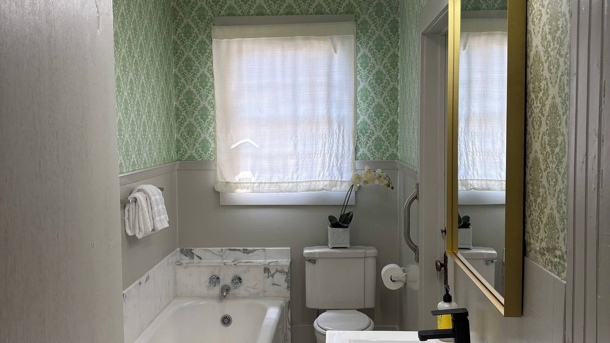 Mid City South House | Newly Renovated House - Walk to Perkins Overpass Dining, Bars & Parks