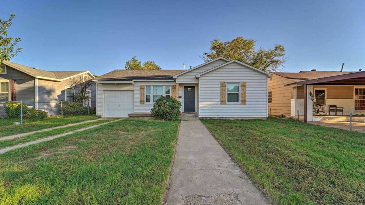 Lubbock House | Newly renovated house 2.4 miles from Texas Tech Campus