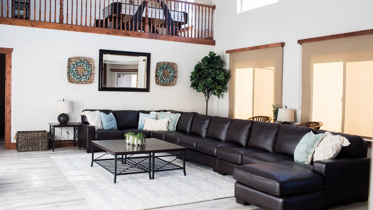 Garden City Cabin | Newly renovated spacious home, Hot Tub. Prices reduced on '25 summer dates left!