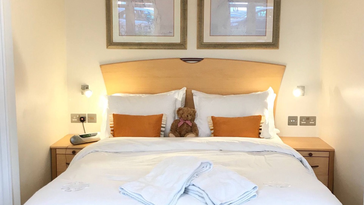 Campden Apartment | Newly Renovated Studio Notting Hill/Kensington, Wifi and near Hyde Park