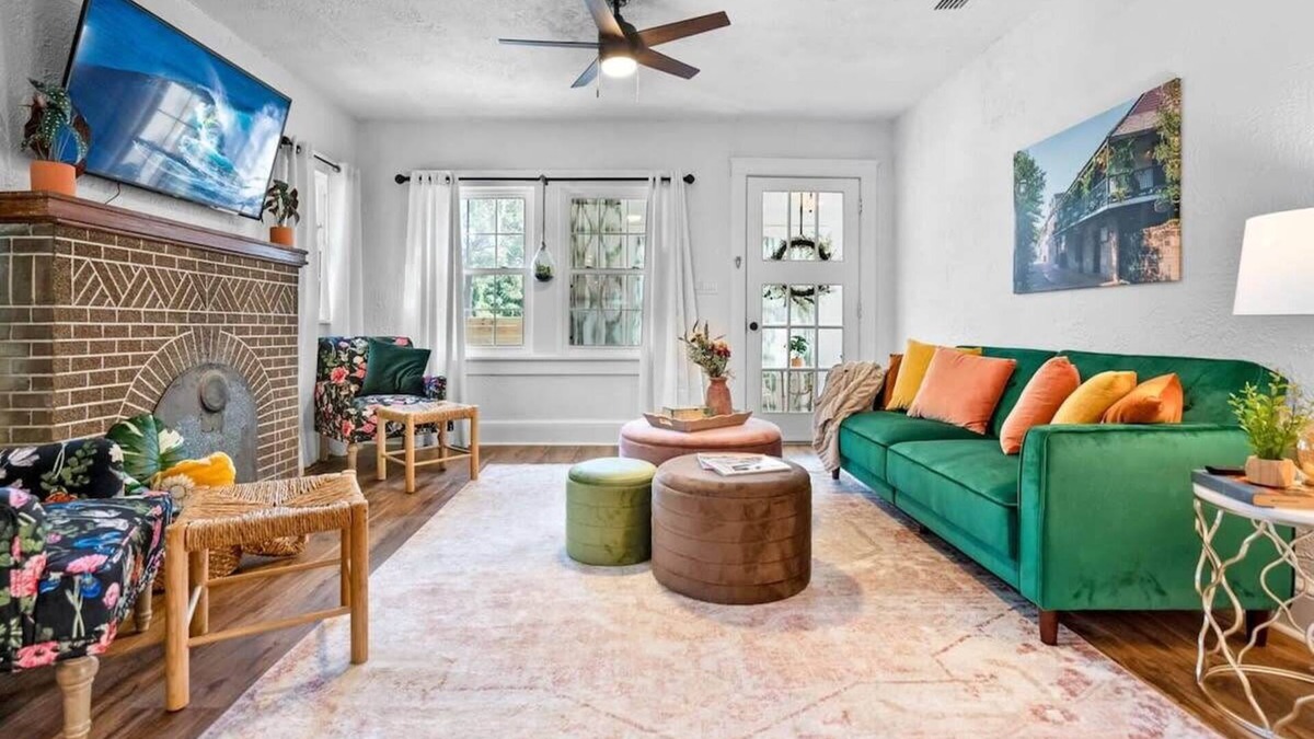 St. Augustine House | Newly Renovated Whimsical Cottage, 2 Beds, Hot Tub