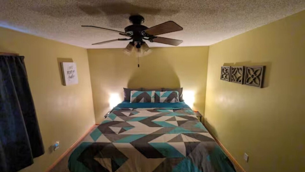 Mattoon House | Newly updated and cozy home! Located near downtown!