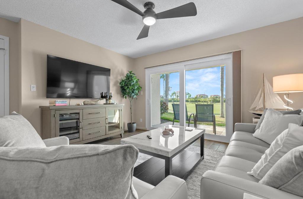 Isla del Sol Apartment | Newly Updated St. Pete 2-BR Condo on Isla Del Sol