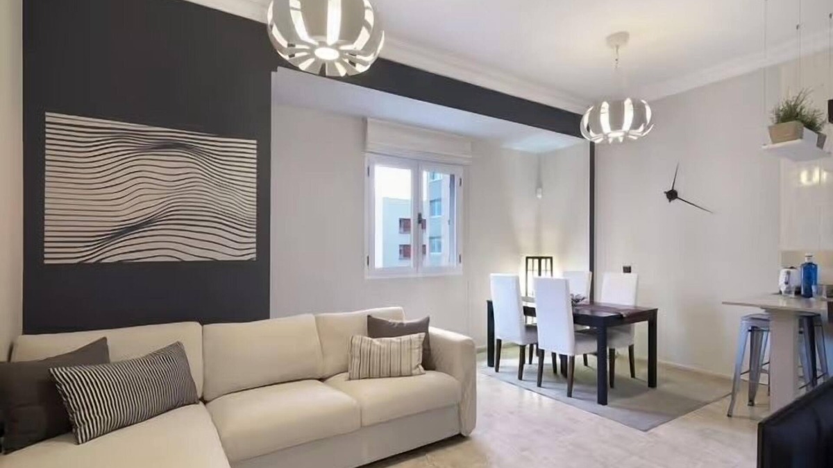 Las Palmas de Gran Canaria Apartment | NEXT TO LAS CANTERAS BEACH! Lovely and spacious apt. 80 m2 well located