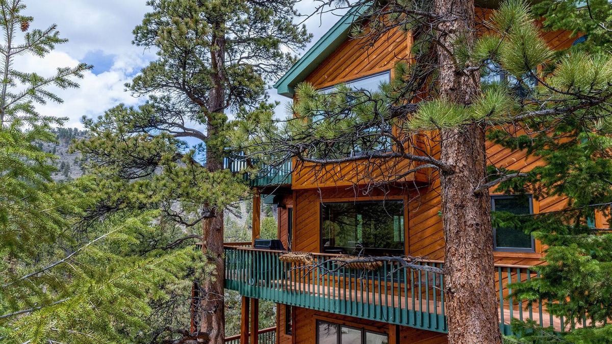 Aspen Brook House | Next to Rocky Mtn Natl Pk Luxury Vacation Home Views & River Spotless [Specials]