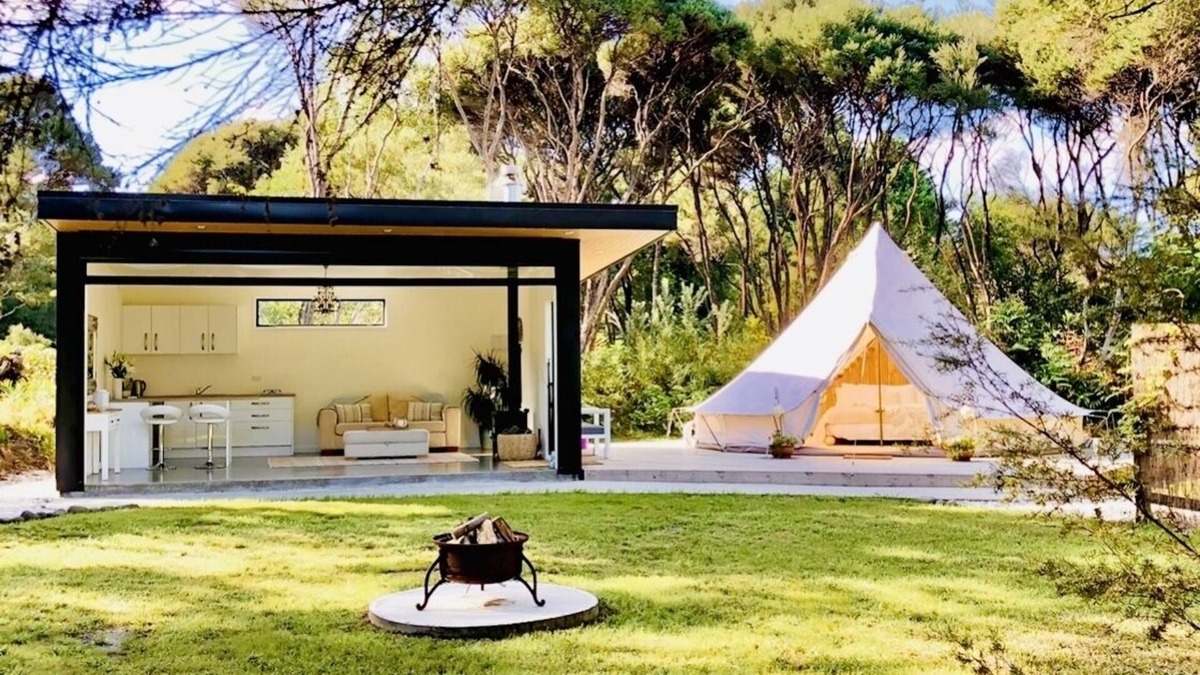Ngataki Bed & Breakfast | Ngataki Retreat Glamping at its finest
