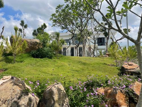 Chau Duc Apartment | Nhà Bên Đồi - The Hill House Villa