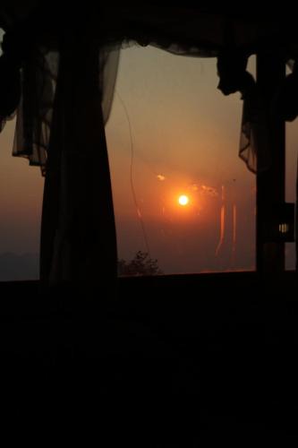 Phong Tho Apartment | Nhà Tổ Chim