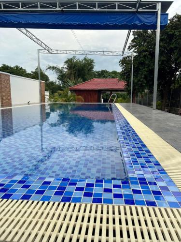 Dinh Quan Hotel | Nha Trang Homestay Đồng Nai