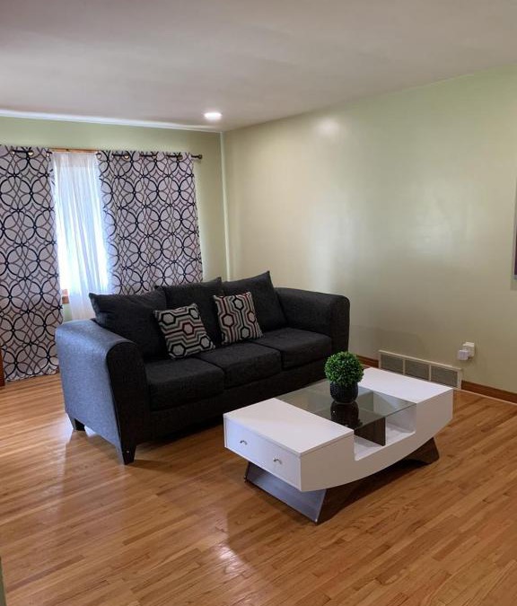 Athol Springs House | Niagara Falls Private Brick Vacation Home