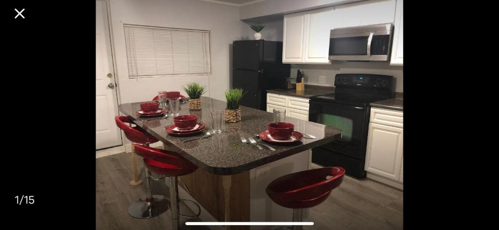 Niagara Falls House | Niagara Falls (USA) Minutes to EVERYTHING