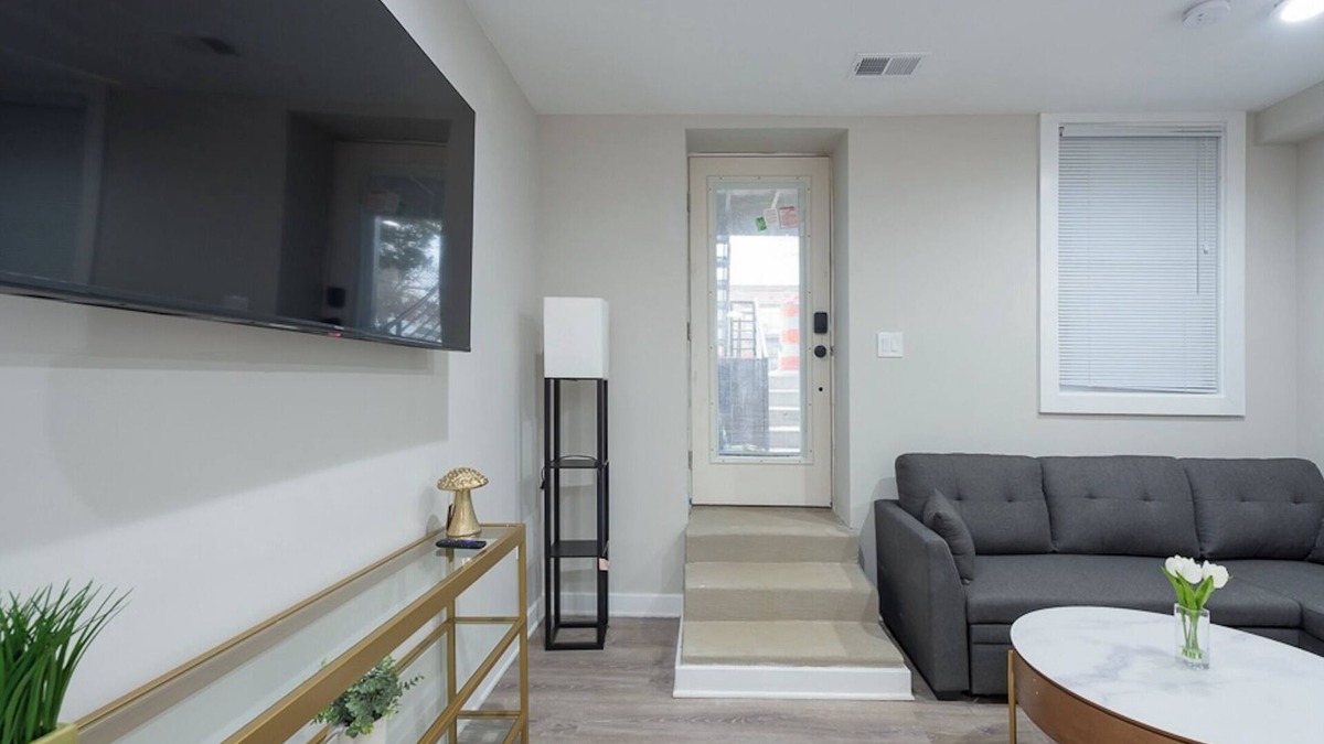 Barney Circle Apartment | NICE 1BR Apartment in DC Prime Location