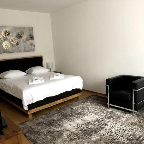 Sihlfeld Apartment | Nice 1BR flat - city center with balcony - West3