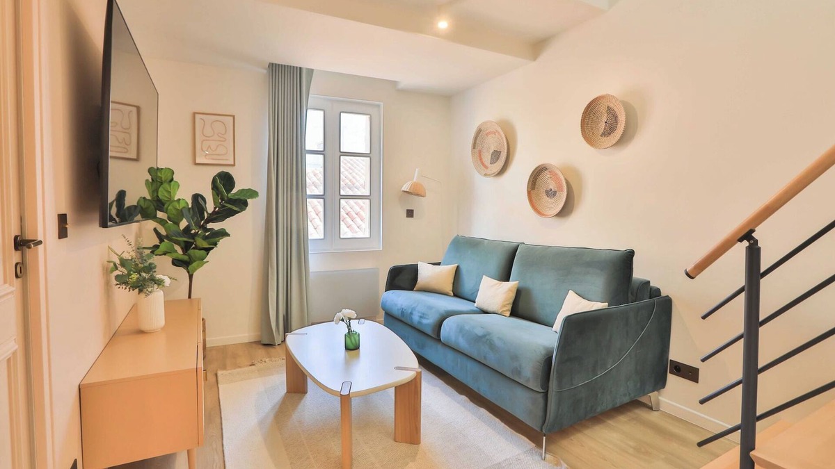 Old Town Apartment | Nice 2 bed flat - Hyper centre St Tropez