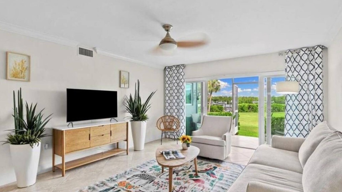 Redevelopment Area Condo | Nice 2-bedroom condo with AC in fabulous Naples with dock and pool ground floor!