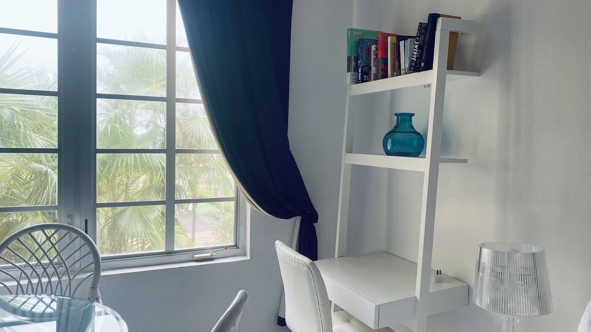 Flamingo/Lummus Condo | Nice 2 bedroom on ocean dr view jacuzzi