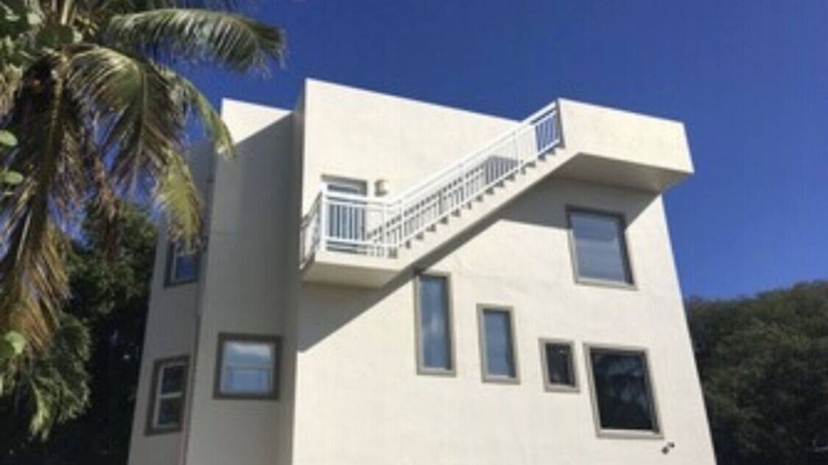Twin Lakes House | Nice 3-bedroom house with AC in Key Largo