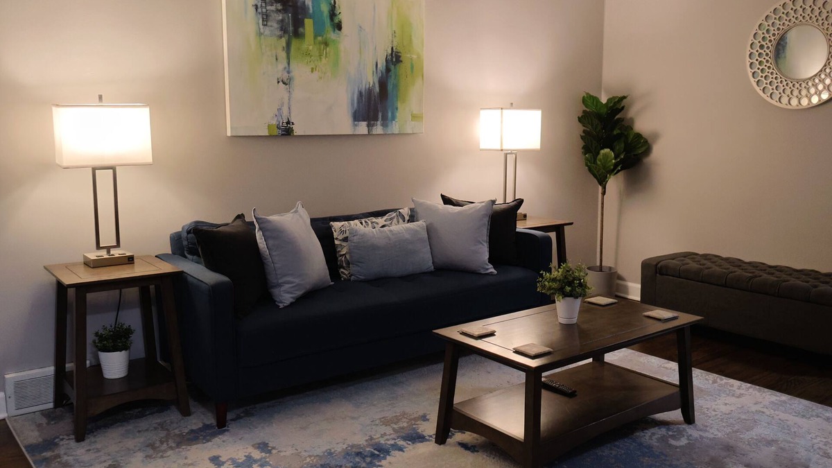 West Lawn House | Nice 3-bedroom house with AC in vibrant Chicago