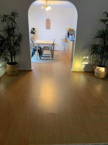 Cranbourne House | Nice and Cozy living Homestay