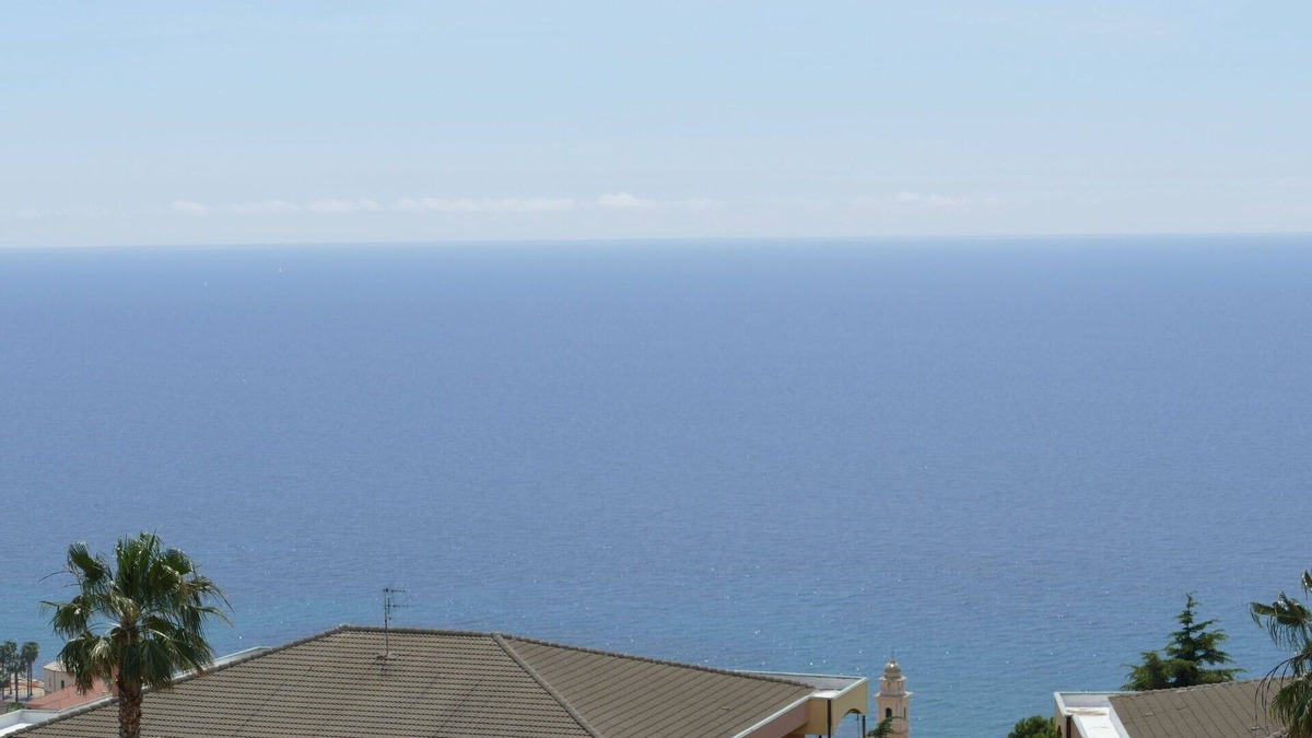 Santo Stefano al Mare Apartment | Nice apartment for 4 people with WIFI and balcony