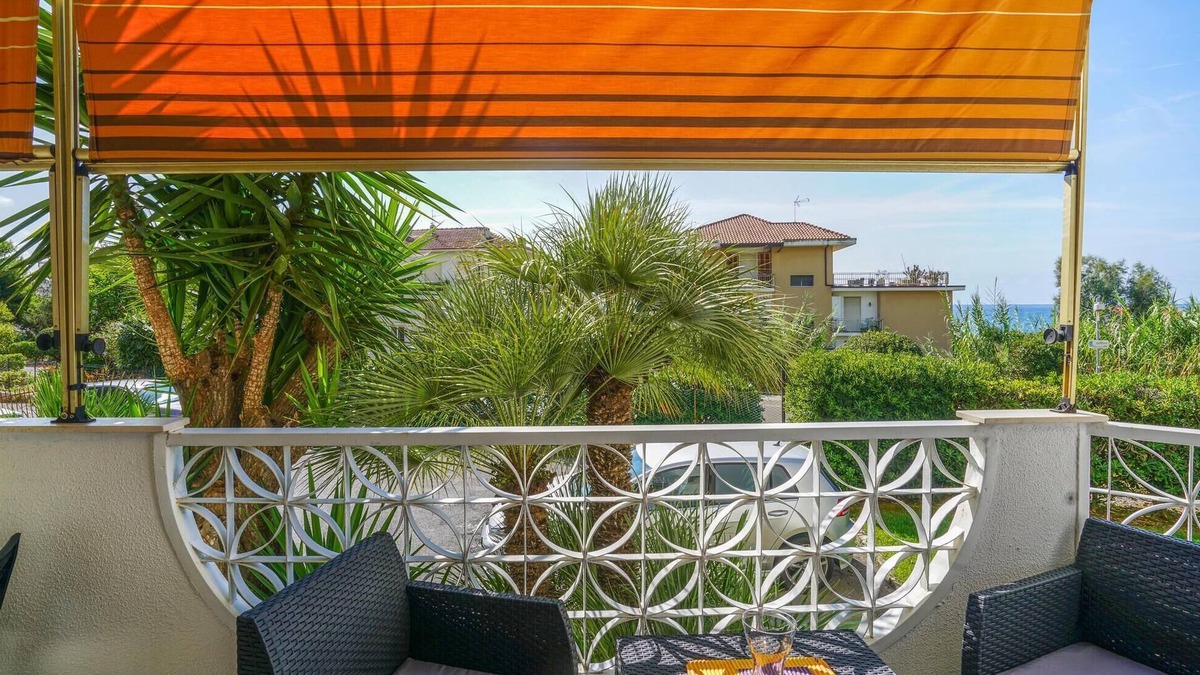 Santo Stefano al Mare Apartment | Nice apartment in Santo Stefano al Mare