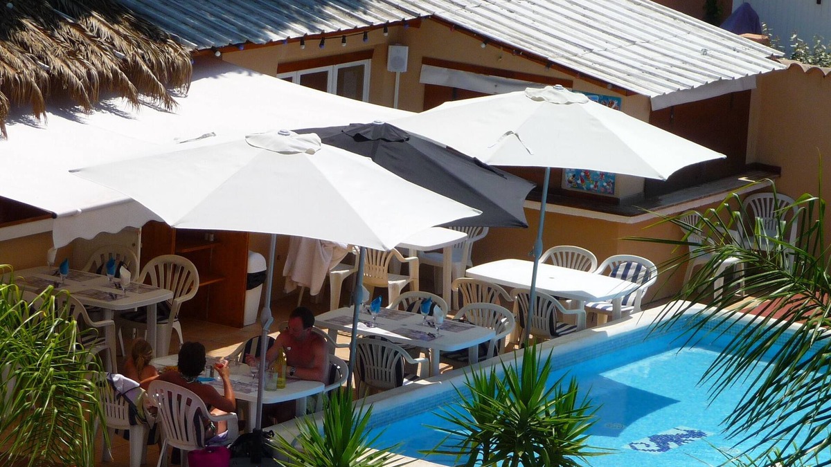 Les Bormettes Apartment | Nice apartment 6 pers. 250 m from BEACH with HEATED SWIMMING POOL and TENNIS (7)
