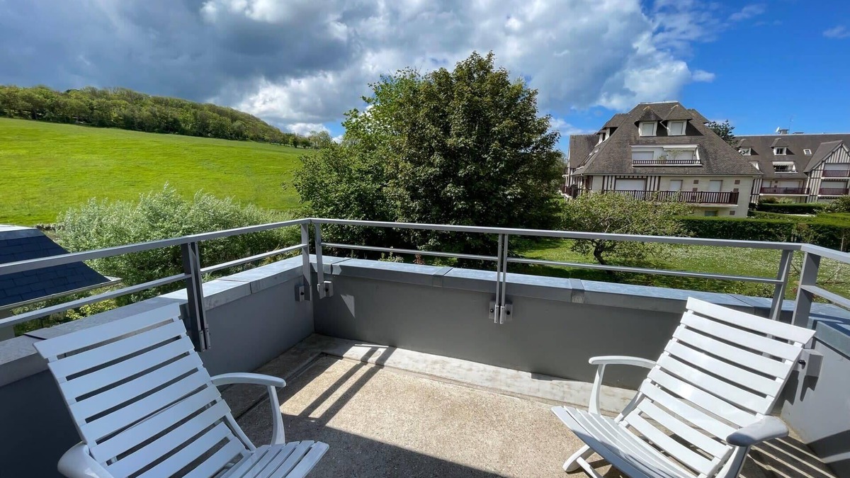Benerville-sur-Mer Apartment | Nice apartment at 2 min walk from the beach