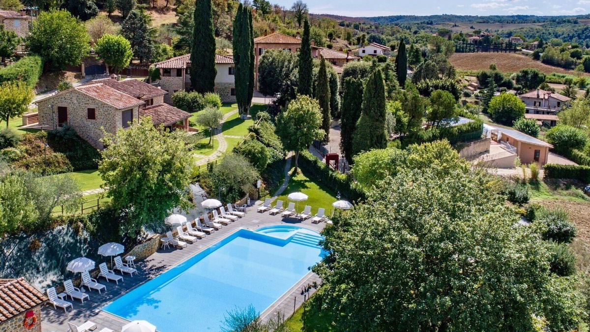 Popoltaio-Schiacciato Villa | Nice apartment in villa for 8 people with pool, A/C, WIFI, TV and patio