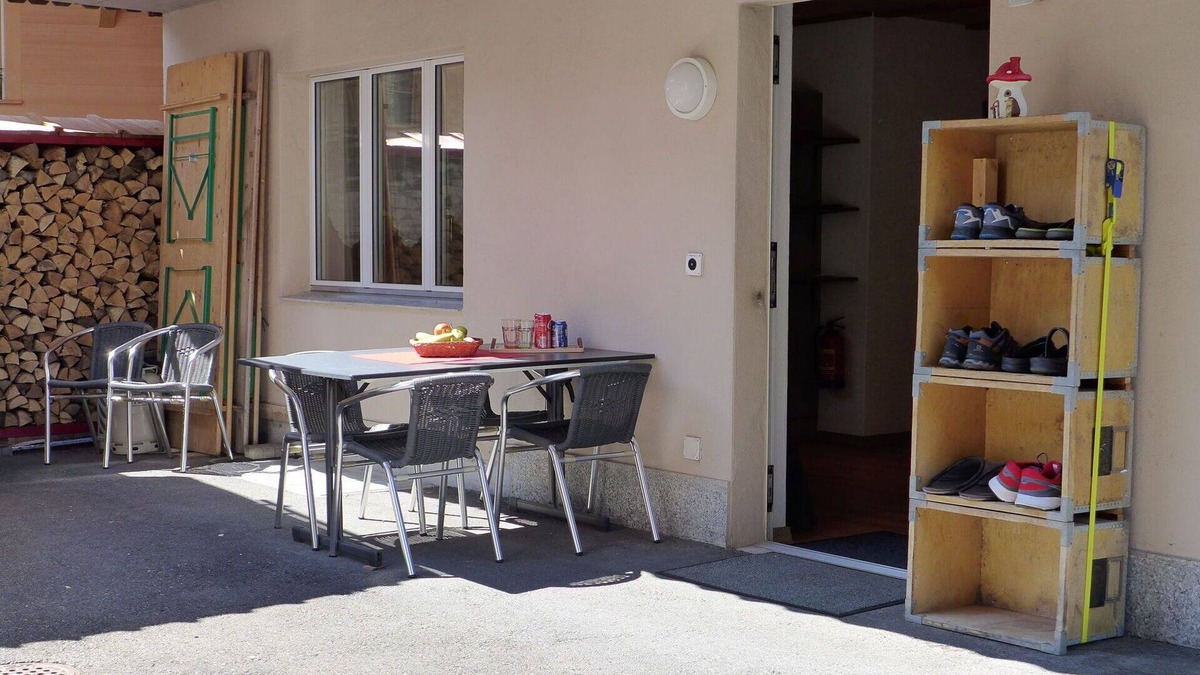 Boenigen Apartment | Nice apartment for 3 guests with WIFI, A/C, TV and terrace