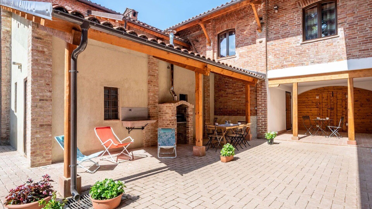 Mondovi Apartment | Nice apartment for 3 guests with WIFI, TV, patio and pets allowed