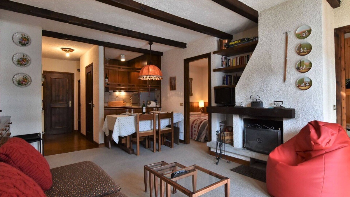 Madesimo Apartment | Nice apartment for 5 guests with WIFI, TV and terrace