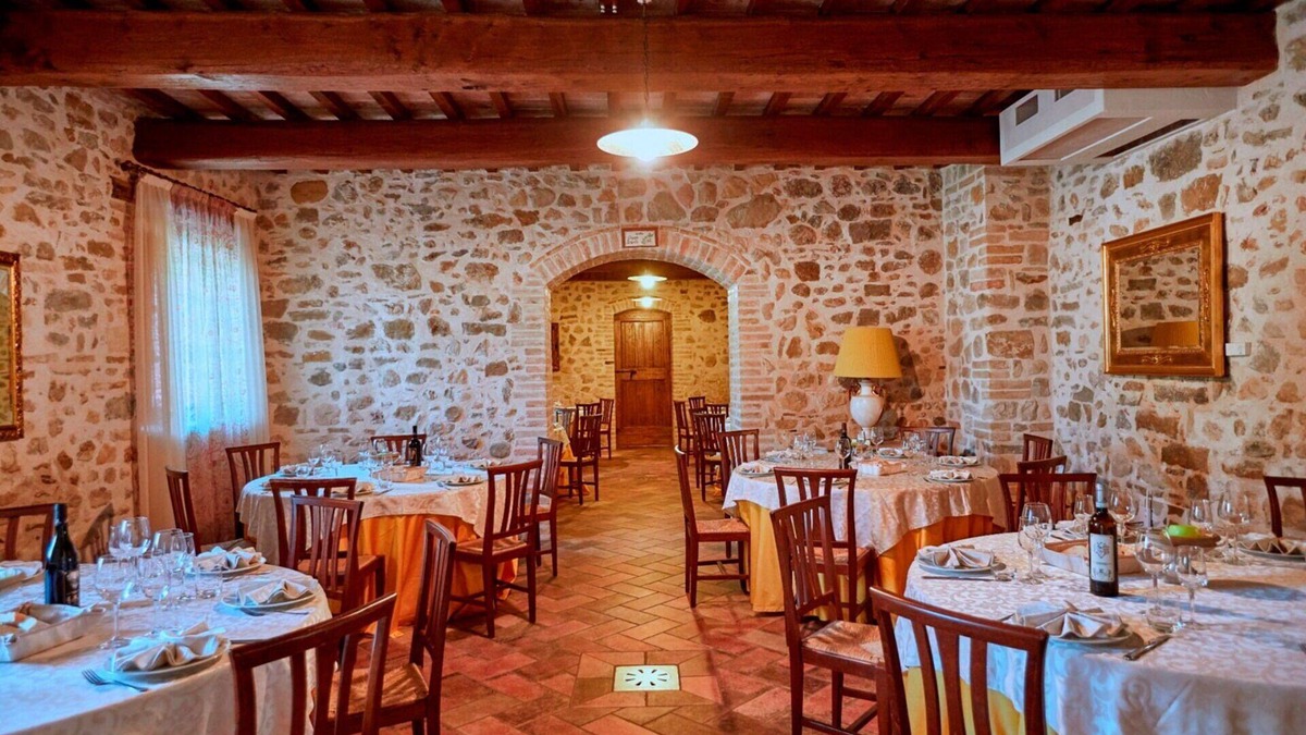 San Brizio Apartment | Nice apartment for 5 guests with WIFI, pool, TV and pets allowed, close to Spoleto