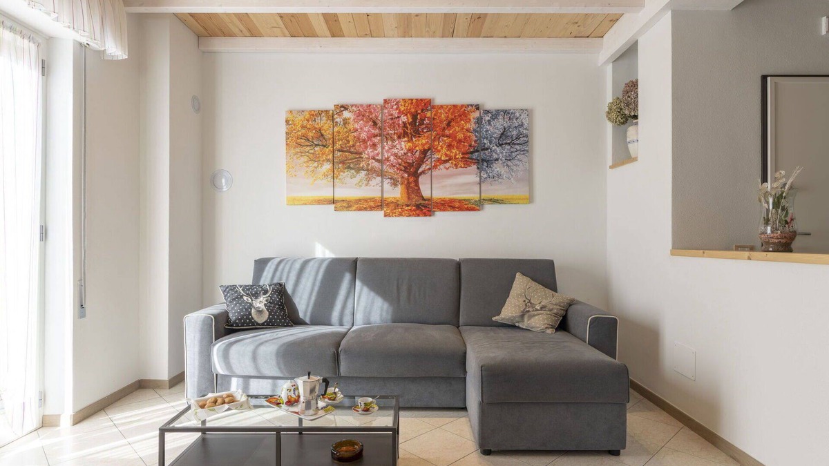 Erli Apartment | Nice apartment for 6 people with WIFI, TV, terrace and pets allowed