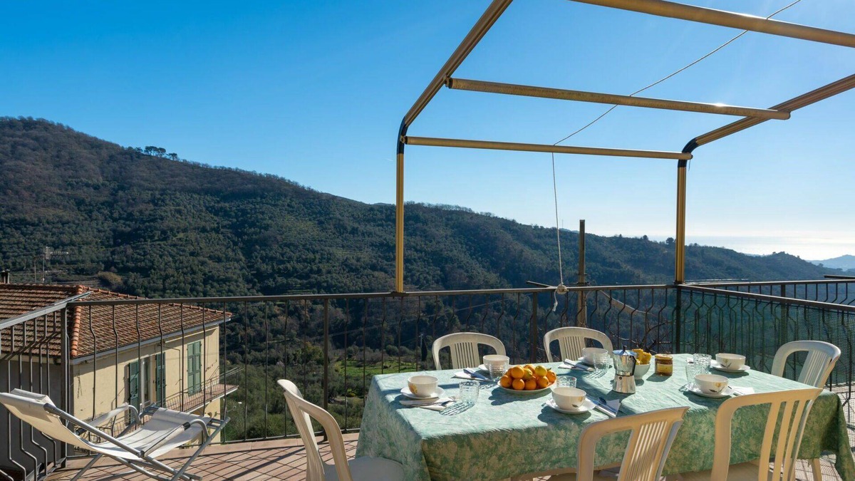 Vasia Apartment | Nice apartment for 7 guests with WIFI, TV, terrace, pets allowed and panoramic view