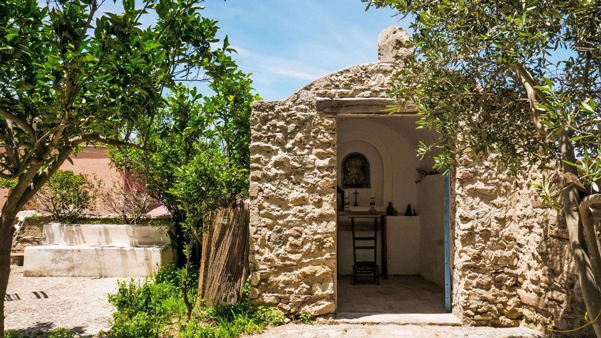 Strongoli Apartment | Nice apartment for 7 guests with WIFI, patio and pets allowed