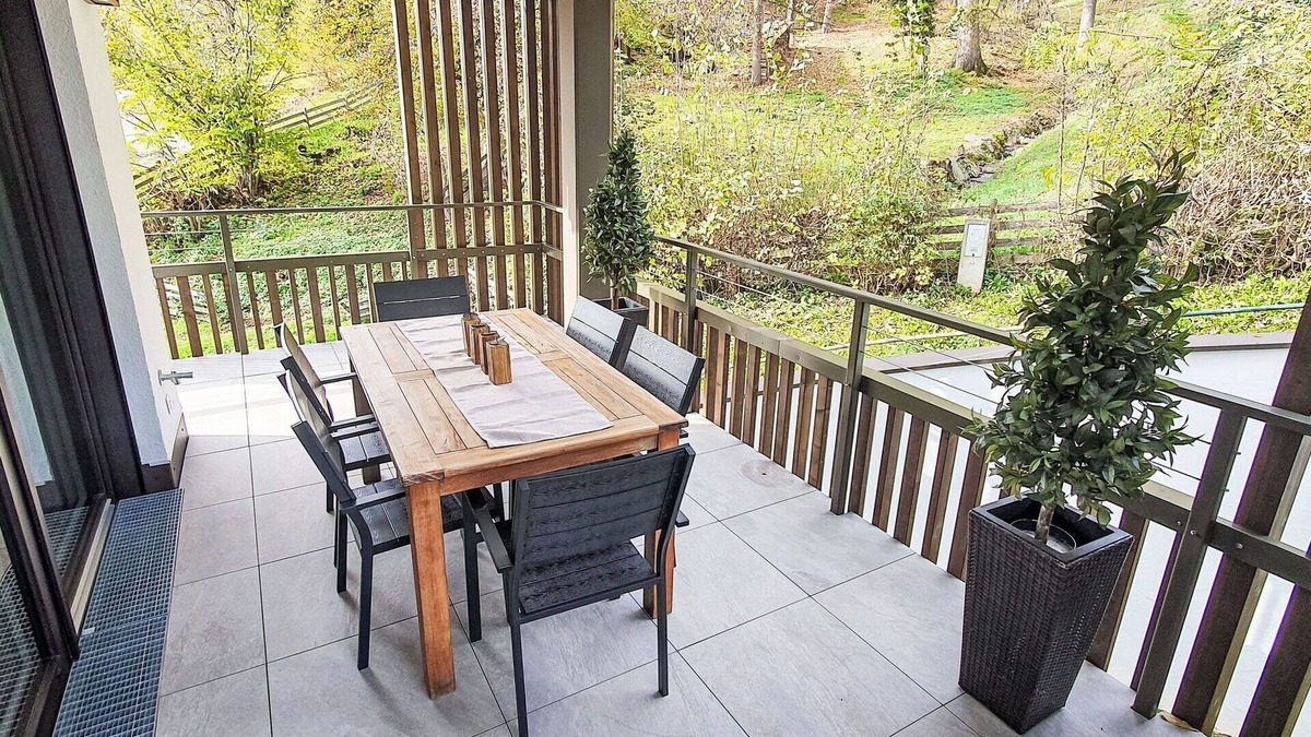 Sattendorf Apartment | Nice apartment for 5 people with WIFI, TV and balcony