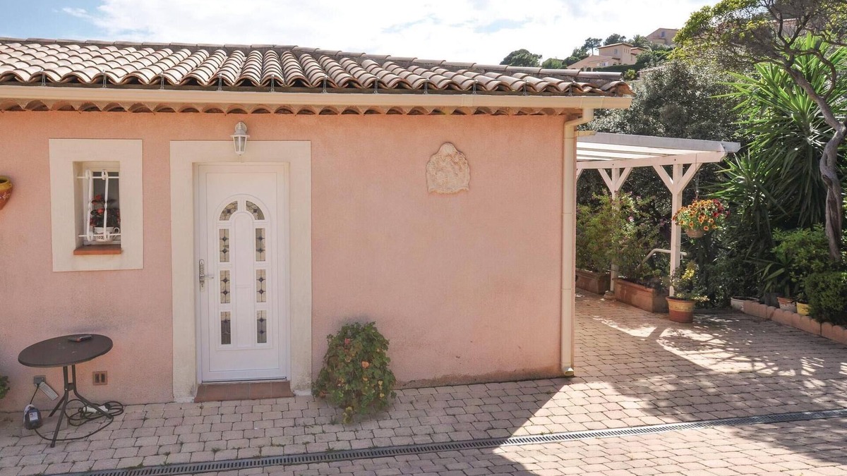 Les Issambres Apartment | Nice apartment in Les Issambres