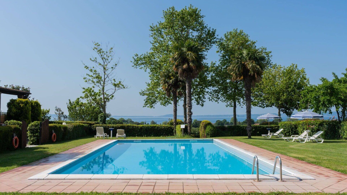 Bolsena Villa | Nice apartment in villa for 6 guests with WIFI, pool, TV, terrace and pets allowed