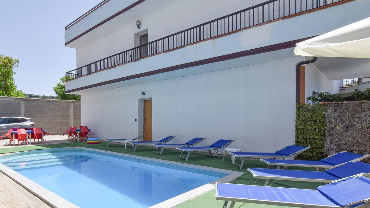 Palmi Apartment | Nice apartment in Palmi with WiFi