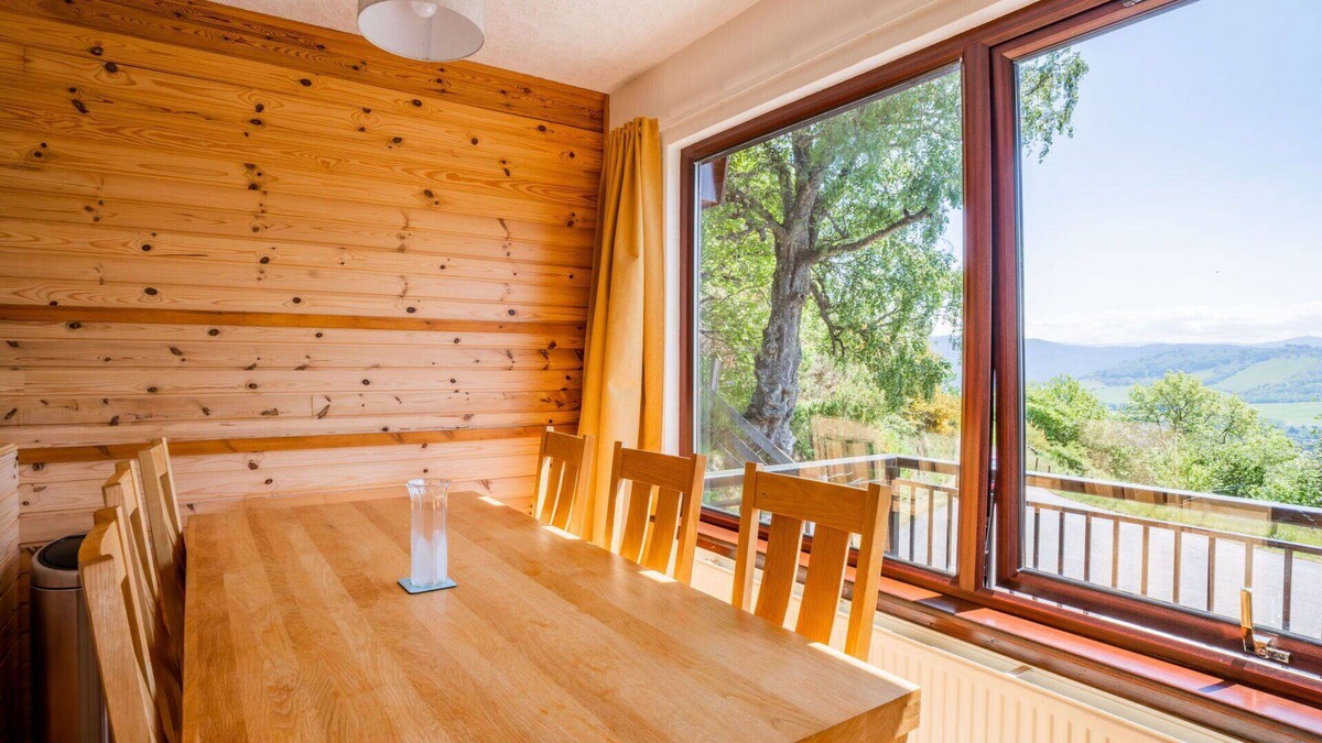 East Lewiston House | Nice apartment in villa for 6 guests with WIFI, TV, patio and panoramic view